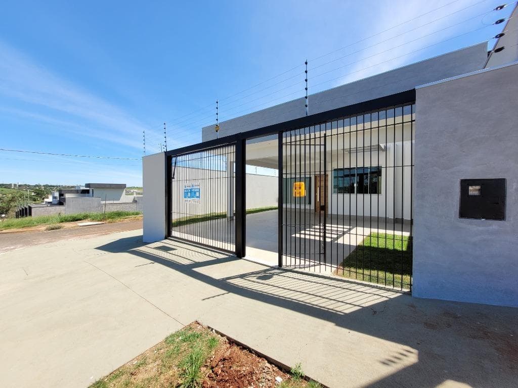 Casa à venda em Maringá, Jardim Freitas, com 3 quartos, com 145.77 m²