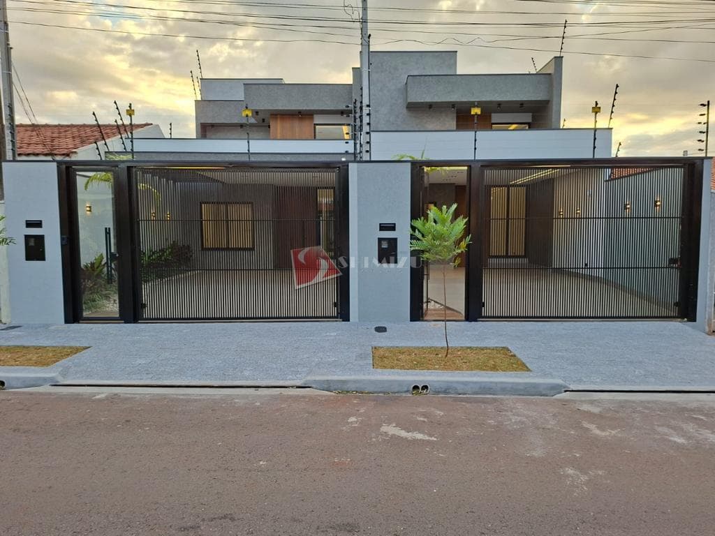 Casa à venda em Maringá, Parque Residencial Cidade Nova, com 3 quartos, com 126 m²