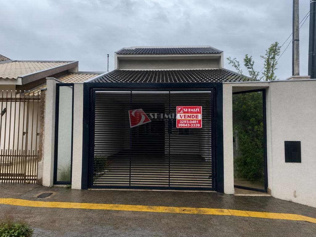 Casa à venda em Maringá, Conjunto Residencial Branca Vieira, com 3 quartos, com 118 m²