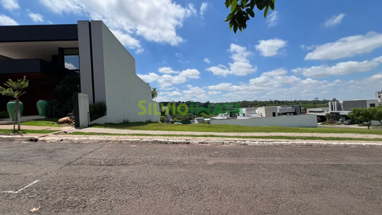Terreno à venda no Condomínio Hayashi Maringá/PR