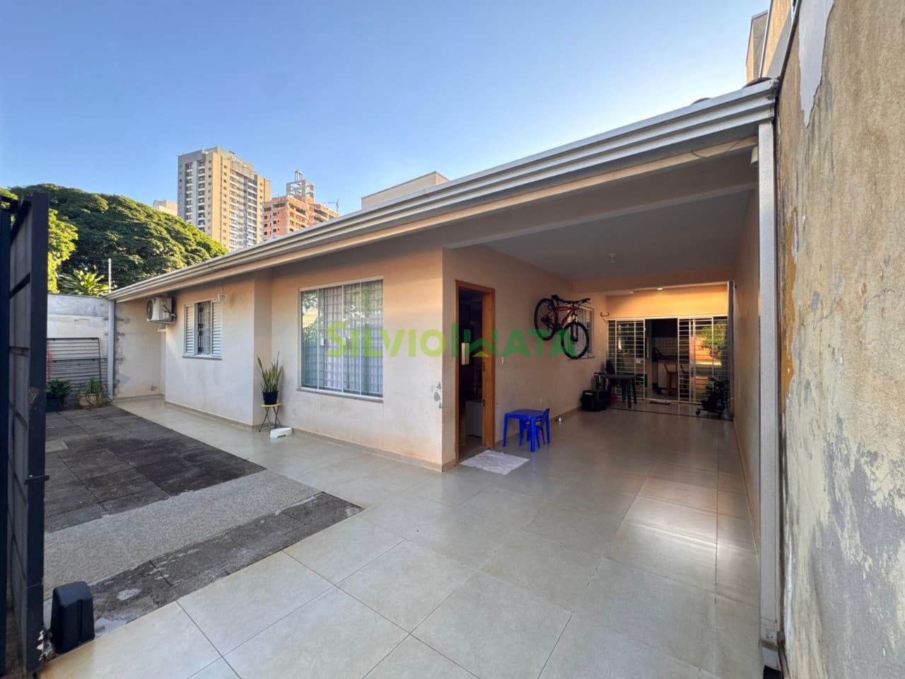 Casa a venda na Zona 08 - Maringá/PR