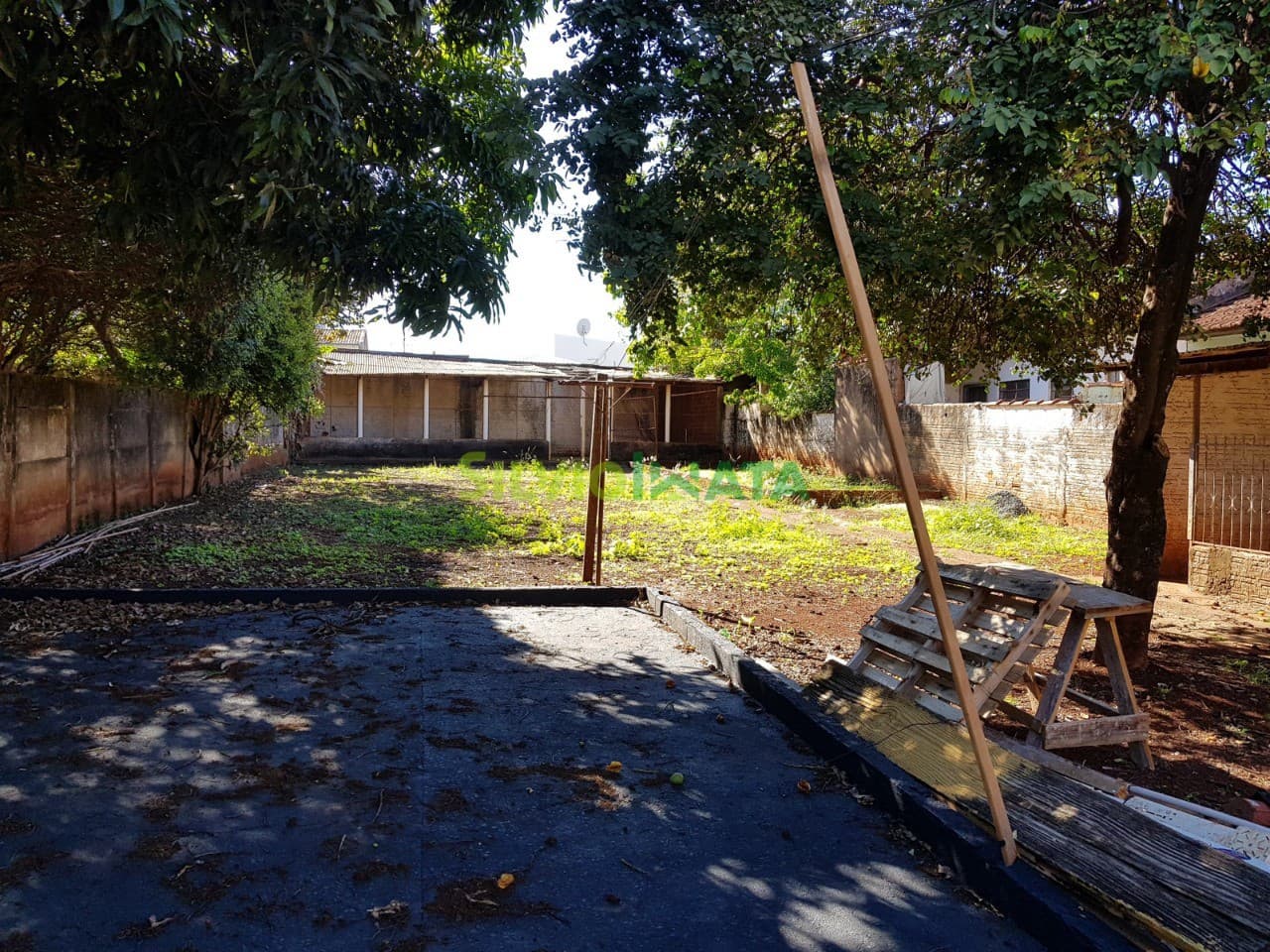 TERRENO AMPLO OPORTUNIDADE IMPERDÍVEL NA ZONA 02!