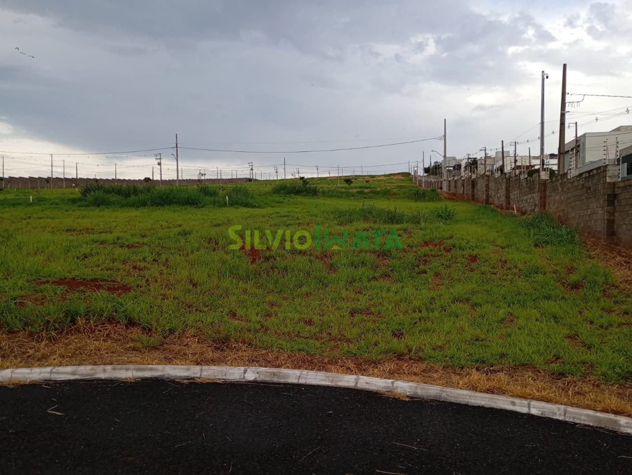 Terreno a venda no condomínio Ecowind - Maringá/PR