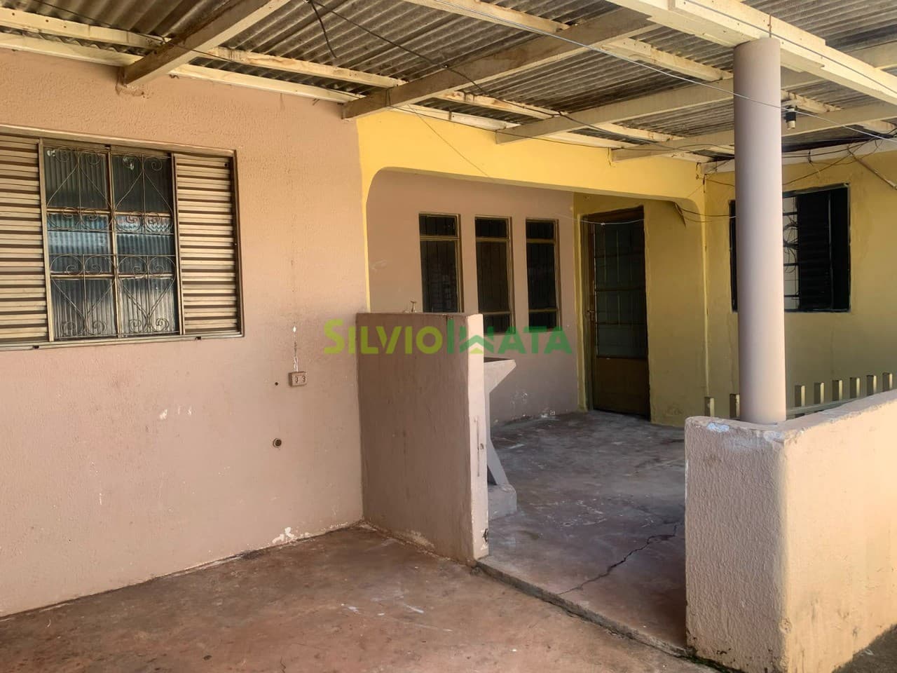 Casa com Edícula à Venda no Jardim Castelo Sarandi/PR