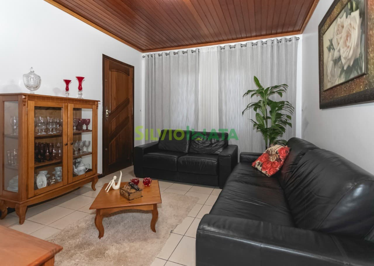 Duas Casas no Mesmo Terreno Excelente oportunidade a venda no bairro Parque Hortência - Maringá/PR