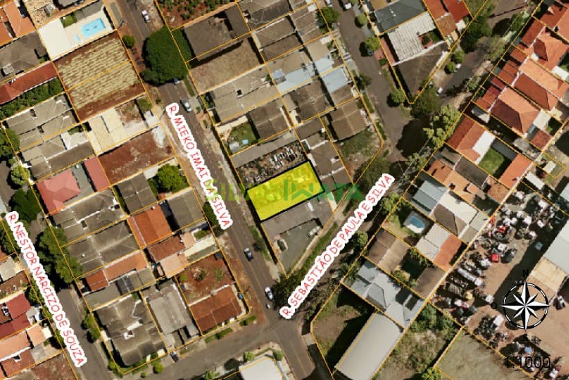 Lote à venda por R$ 320.000,00 no Jardim Licce, em Maringá-PR