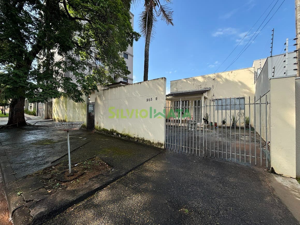 Terreno a venda no bairro Zona 08 - Maringá/PR
