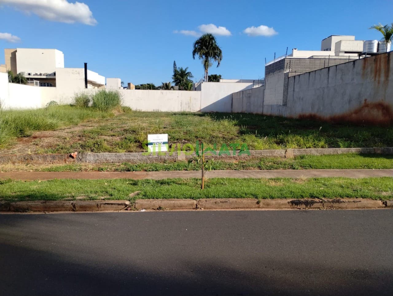 Lote com 602 m² à venda por R$ 1.000.000,00 no Jardim Cidade Monções, Maringá-PR