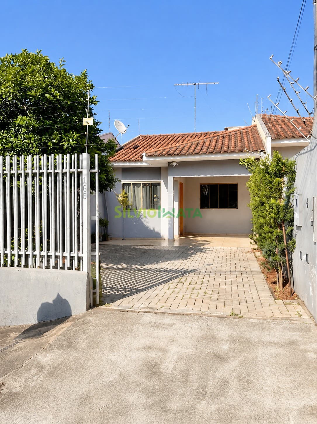 Casa à Venda no Jardim São Silvestre | 2 Quartos | Edícula