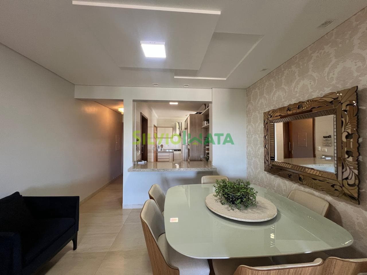 Apartamento à Venda no Edifício Água Verde, Unidade 403-B - Mais de 100m² Com Duas Suítes, Móveis Planejados e Varanda Com Churrasqueira