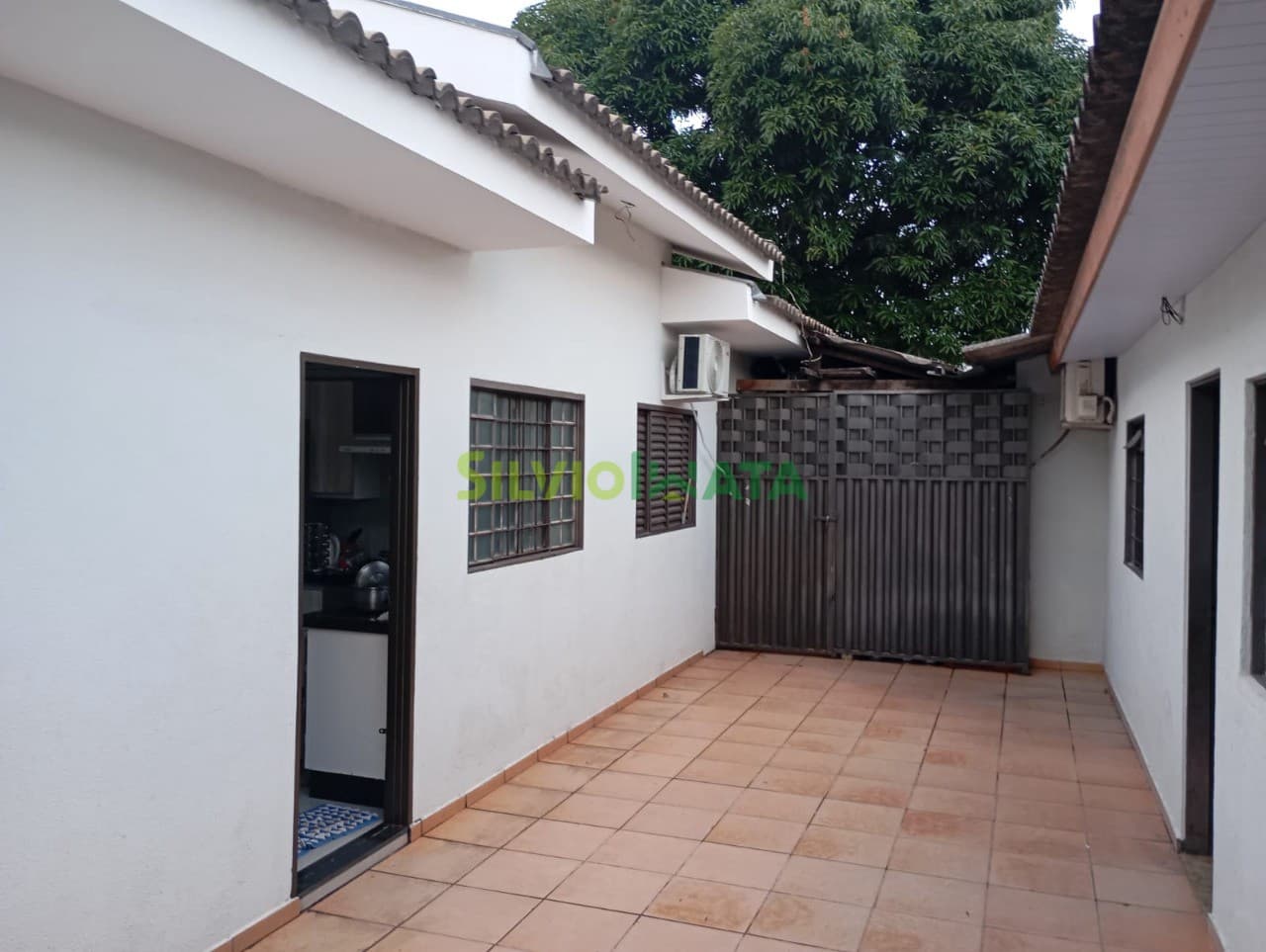Casa de Esquina à Venda em Maringá - Avenida Franklin - Maringá/PR