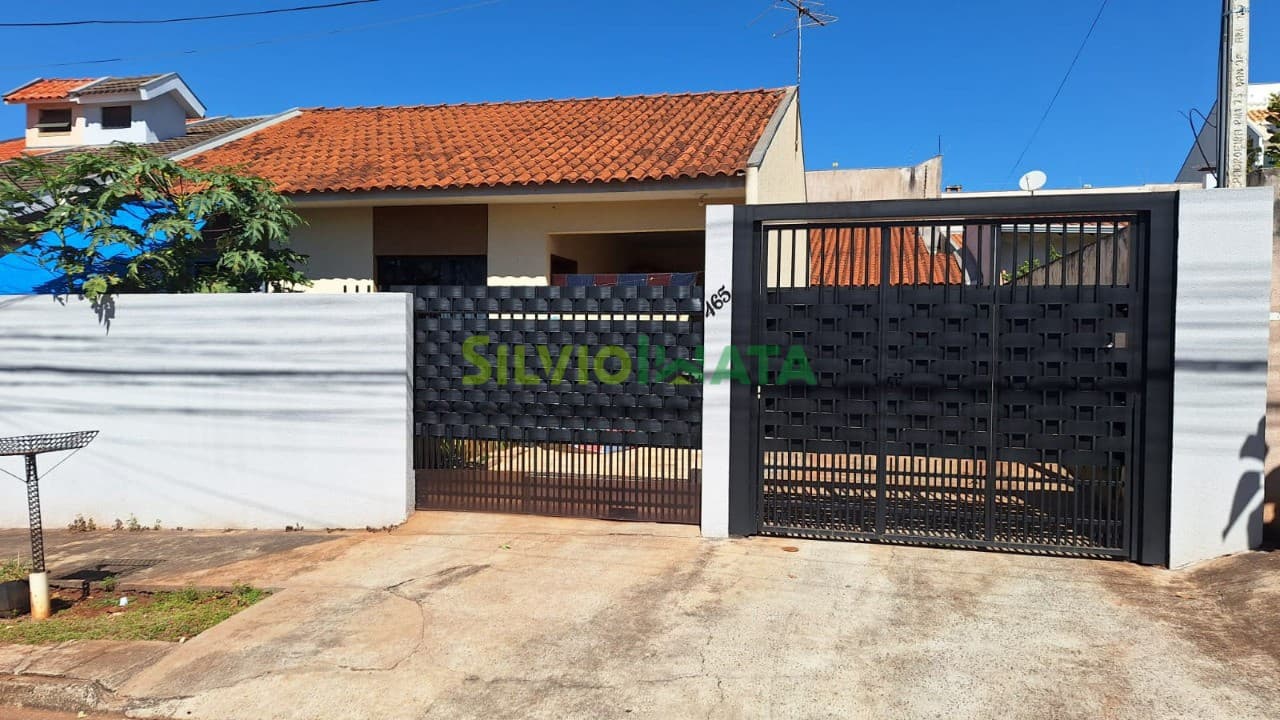 Casa com Duas Moradias à Venda no Jardim Paris Excelente Oportunidade de Investimento