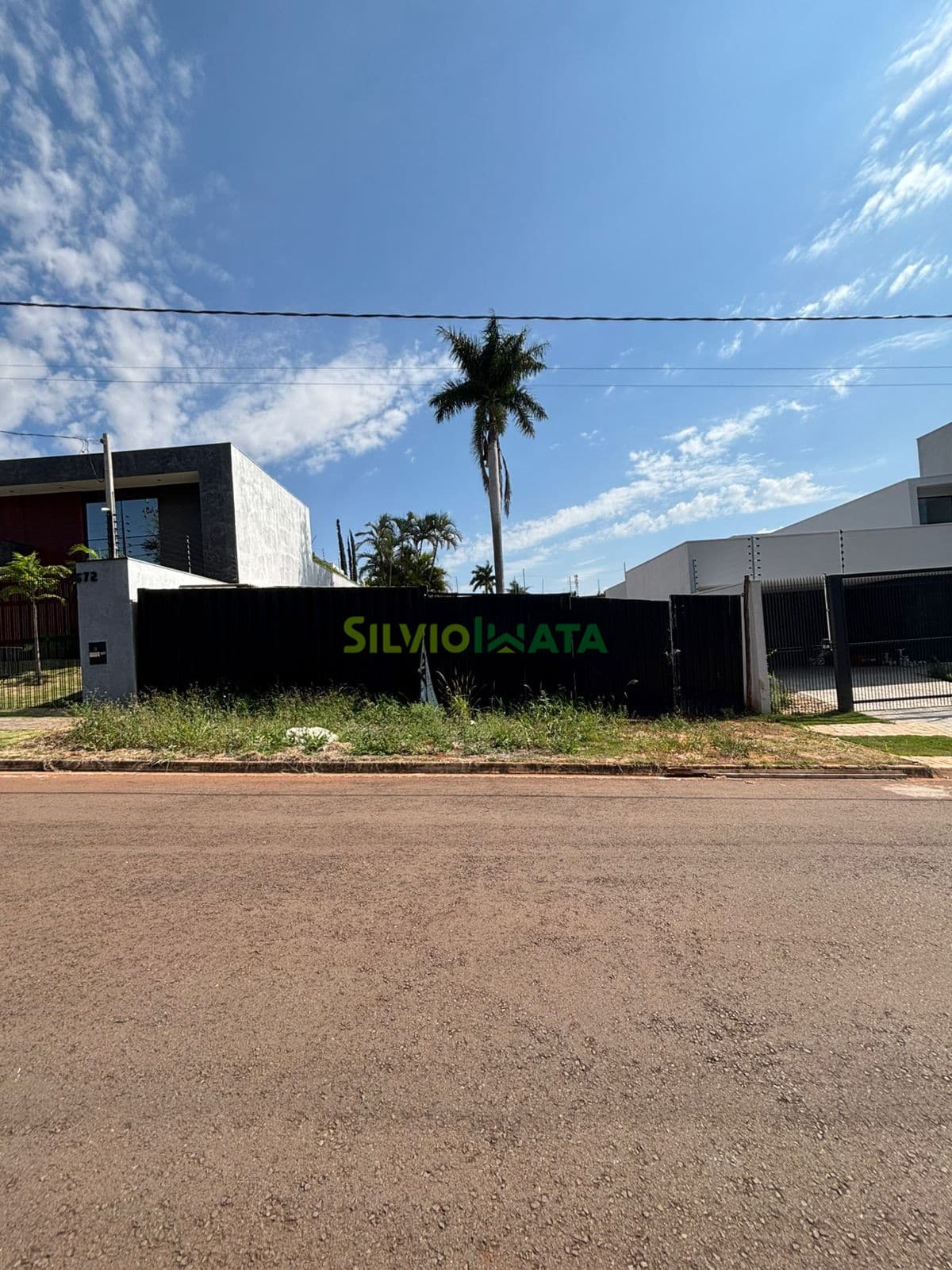 Lote com 308 m² à venda por R$ 530.000,00 no Jd. Michelângelo, Maringá-PR