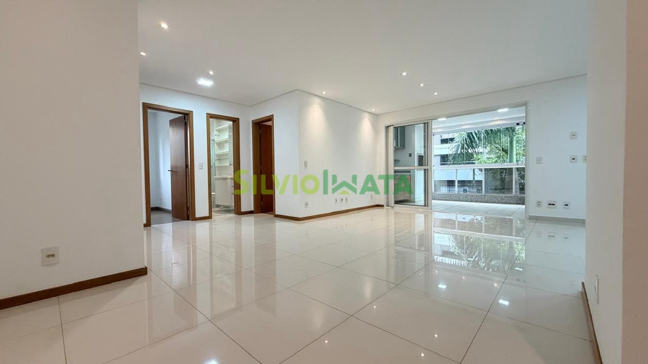 Apartamento á venda na Zona 03 - Maringá
