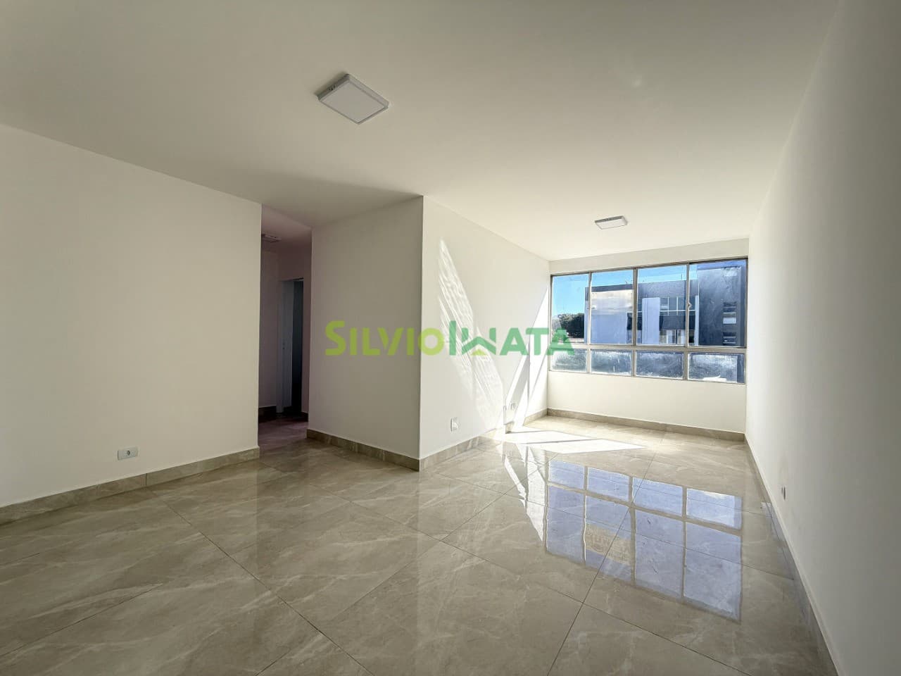 Apartamento a venda no Condomínio Residencial Carimã III - Maringá/PR