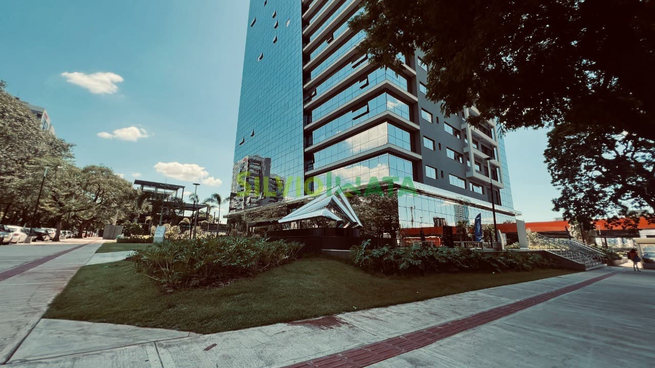 Sala Comercial de Alto Padrão no Melhor Endereço Corporativo de Maringá