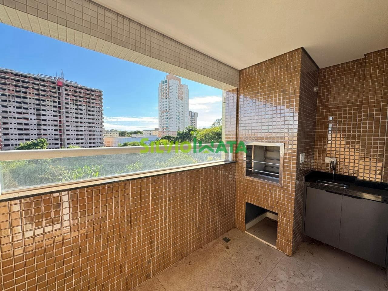 Apartamento a venda no condomínio Res. Ellis Park no bairro Jardim Aclimação - Maringá/PR