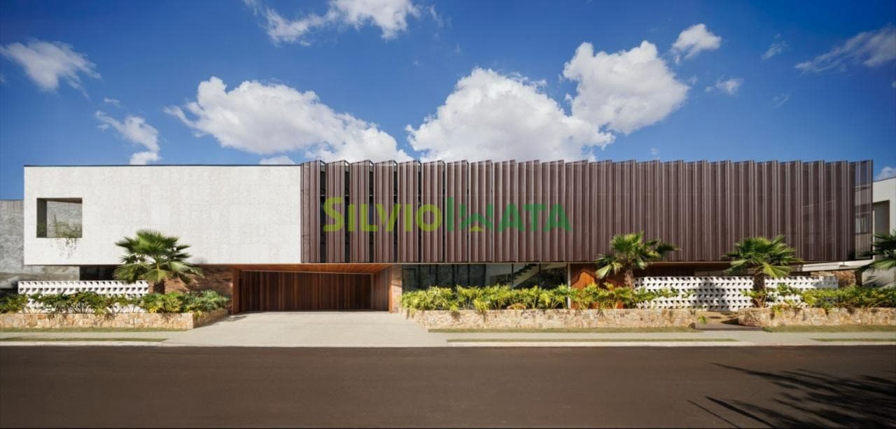 Casa de Alto Padrão à Venda no Condomínio EcoGarden Residence 617 m² Privativos | Piscina | 4 Suítes | Elevador